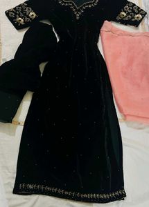 Elegant Handwork Black Velvet Kurta Set with Organ