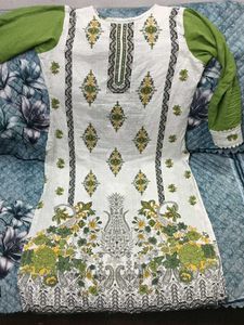 PRELOVED PAKISTANI FLORAL SUIT 3PCS 🌿