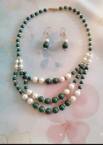 Elegant Pearl &amp; Green Stone Necklace Set
