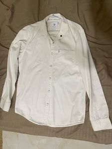 Men’s white shirt