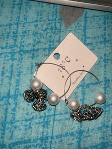 Flash sale 🔥 New - Hoop Earrings with Pearl