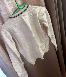 Elegant Cream V-Neck Knit Top