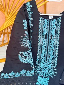 Pakistani suit