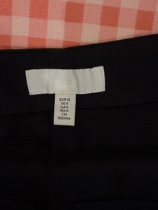 H&amp;M Black Skort with button