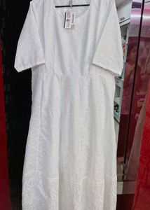 Elegant White Anarkali Chikankari Kurta