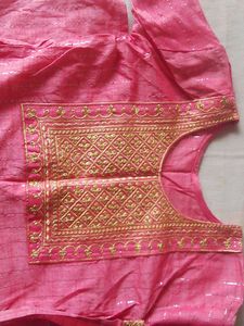 Beautiful Pink Kurta with Gold Embroidery 💕