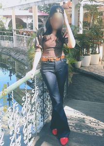 Dark Wash flared Jeans