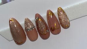 Elegant Almond Press-On Nails only 5 tips