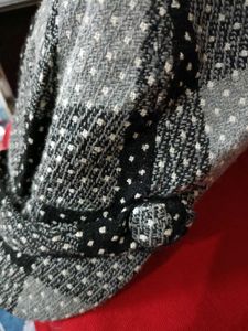 Patterned Cap Condition Very Good