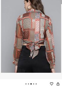 Trendy Printed Wrap Crop Top