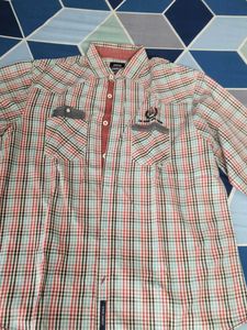 Men's Plaid Button-Down Shirt