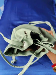 Limited Edition Quench Bucket Bag with Drawstring