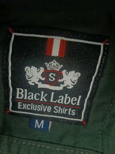 Men's Dark Green Button-Up Shirt
