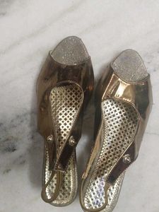 Elegant Metallic Slingback Heels
