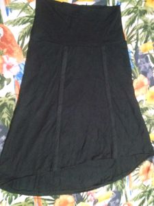 Chic Black Midi Skirt