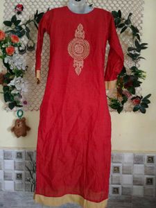 Elegant Red Embroidered Kurti