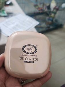Beauty & Care > Compact | Fashion Colour Oil Control Powder | Freeup