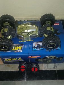 Stunt Moka 4-Wheel Drive RC Car