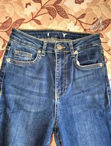 Stylish Blue Skinny Fit Jeans
