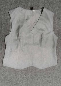 Women's Grey Sleeveless waistcoat