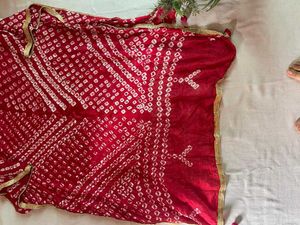 Off White Anarkali Kurti With Red Dupatta