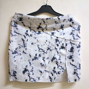 Stylish Abstract Print Mini Skirt
