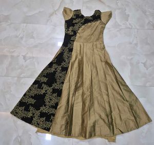 Elegant Gold &amp; Black Embroidered Gown