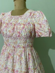 Decent Floral Smocked Puff sleeve Dress