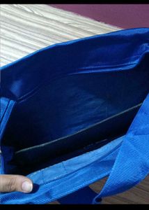 In Coins 👛 Spacious Blue Duffle Bag