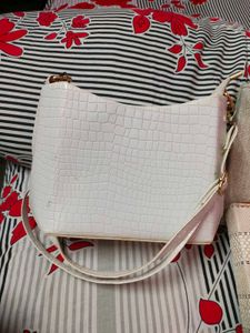 Stylish Handbag and Wallet Set