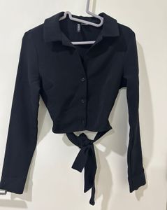 H&amp;M Black Tie-Back Cut-Out Cropped Shirt