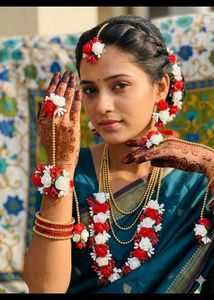 Red & White Floral Jewellery Set