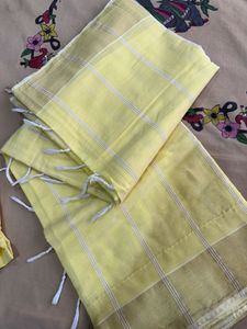 Saree Along With Blouse