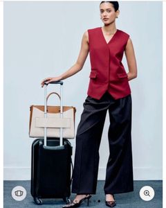 Chic Two-Tone Tote Handbag