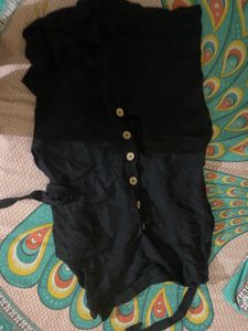 Chic Black Button-Up jumpsuit