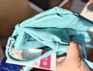 New Lavie sling bag