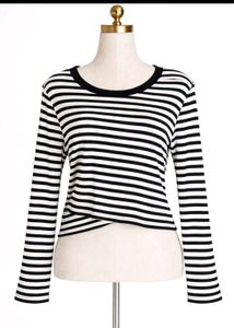 Black & White Striped Long Sleeve Top