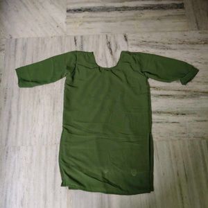 Green Embroidered Kurta