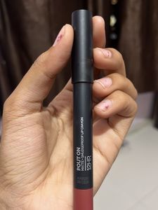Staze 9/19 Matte Lipstick shade coffe talk