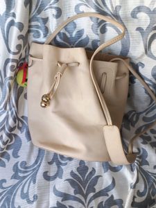 Very Spacious sling Bag