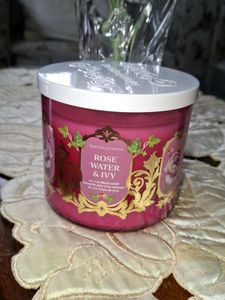 Bath &amp; Body Works Rose Water &amp; Ivy Candle
