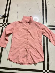 Chic Pink Collared Button-Up Top