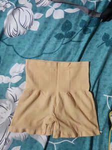 Munafie High Waist Shapewear Shorts