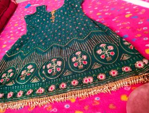 Elegant Green Embroidered Kurta Set