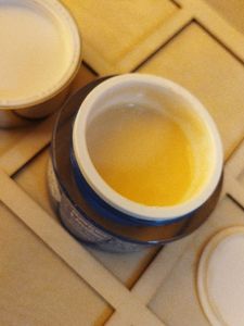 Under Eye Cream - The Mom's Co