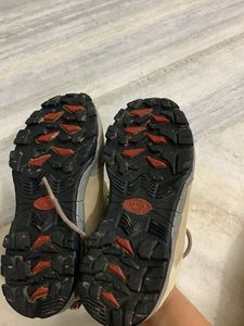 Boys shoes