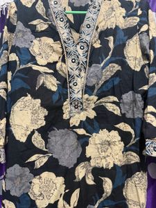 Elegant Floral Print Kurta with pant