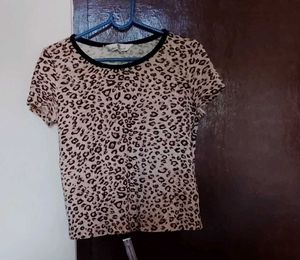 Leopard Print Short Sleeve Top