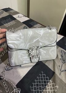 Sparkling Clasp Chain Bag