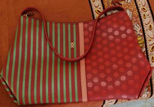 Stylish Striped Shoulder Handbag